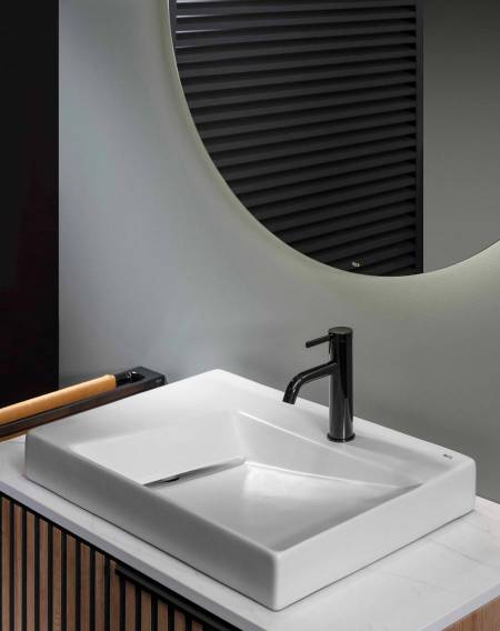 A integração de geometria na casa de banho é uma nova alternativa de design