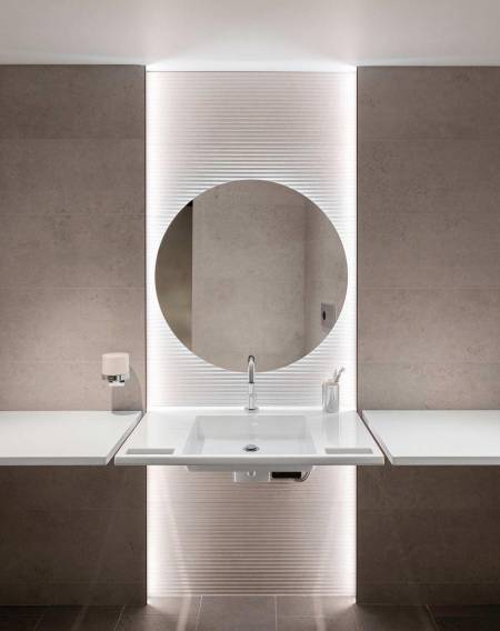 Os lavatórios murais são uma opção ideal para quem procura um design universal