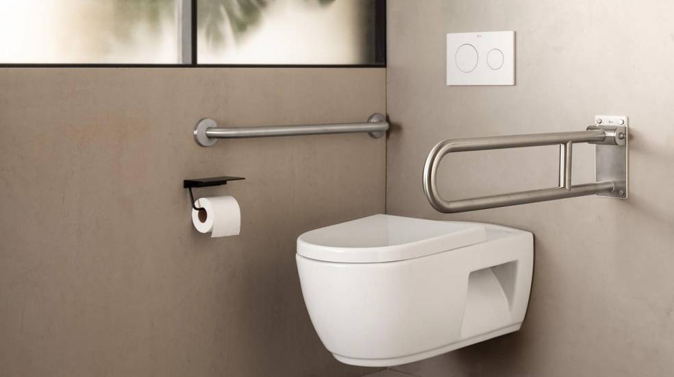 Acessórios concebidos para melhorar a acessibilidade na casa de banho
